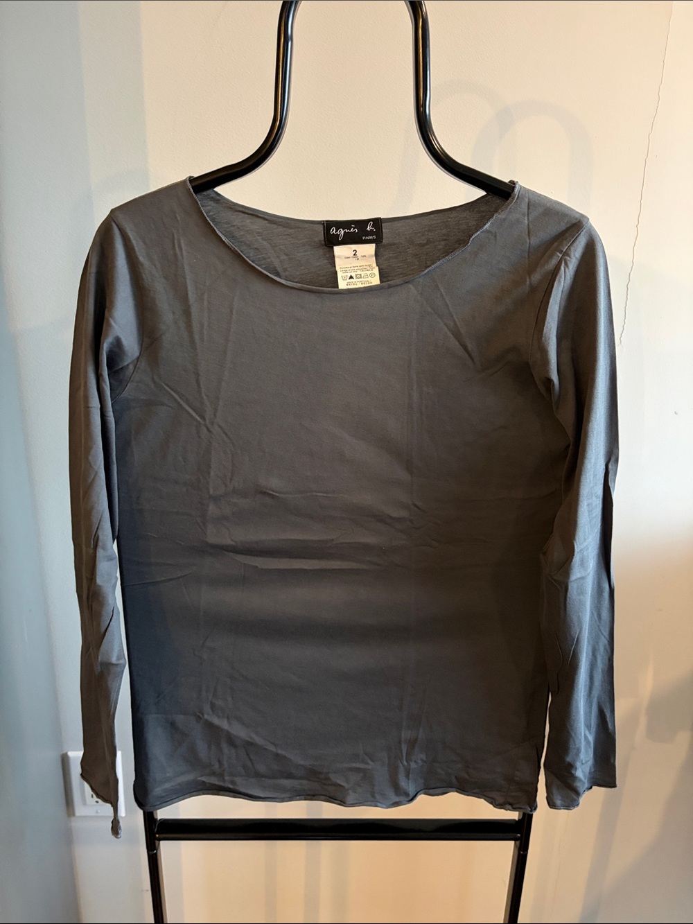 Agnes B. Long-Sleeve Scoop Neck Top in Charcoal